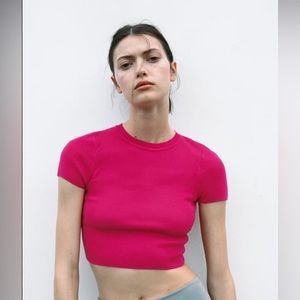 Hot pink tee from Zara - size: USA S